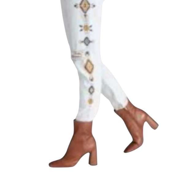 Driftwood Southwestern Gizelle Embroidered jeans - Picture 2 of 16